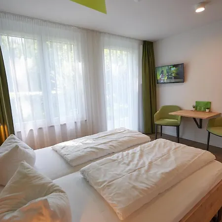 בית הארחה Busses