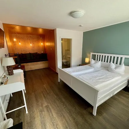 בית הארחה Busses