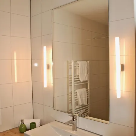 Busses בית הארחה 3*