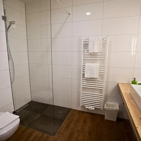 בית הארחה Busses